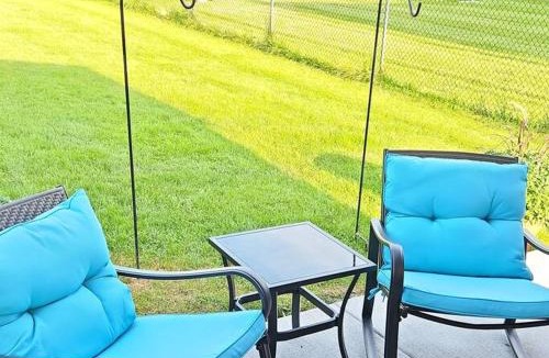 Niagara Falls Apartment | Urban Industrial- Great Location