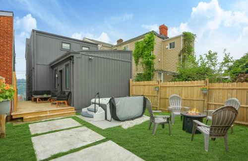 Pittsburgh House | Urban Oasis Retreat With Luxury Design, Hot Tub, Fire Pit, Breathtaking Downtown & River Views