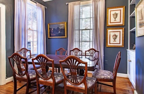 Old Town Alexandria House | 224 m² House ∙ 4 bedrooms ∙ 7 guests