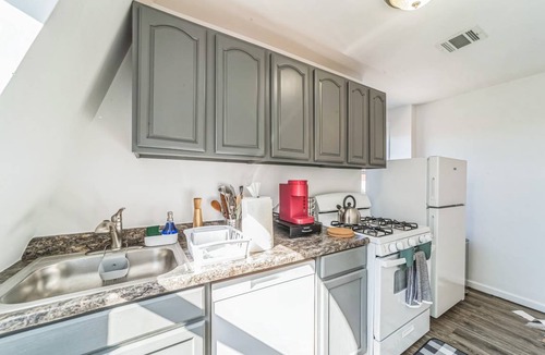 Hackensack River Waterfront Condo | Condo ∙ 1 bedroom ∙ 1 guest