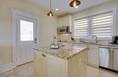 Ventnor City House | Ventnor City Retreat ~ 1 Block To Boardwalk!