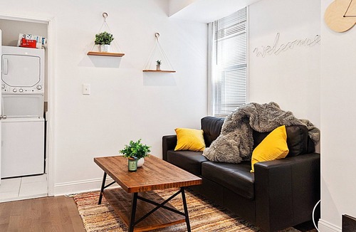 Southwark Apartment | Vibrant Harbourside 4bed 3bd * South St. * Moshulu *