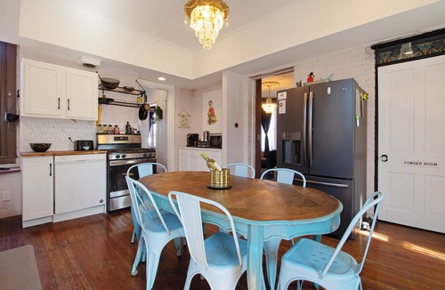 Ludlow House | Victorian Riverfront Estate mins from Cincinnati