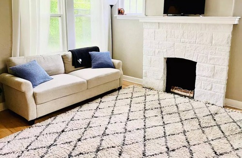 Steubenville House | Villa Avila - Bright & Cozy 3 BR near Franciscan