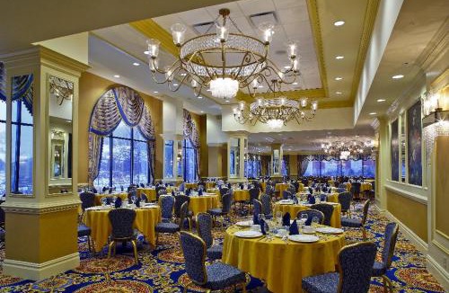 Town of Delaware Resort | Villa Roma Resort and Conference Center