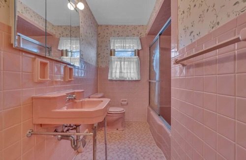 Avon House | Vintage Beach House in Bay Head