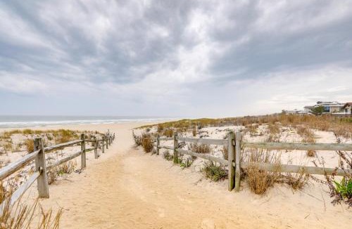 Surf City Apartment | Walk to Bay and Ocean Pet-Friendly Surf City Apt