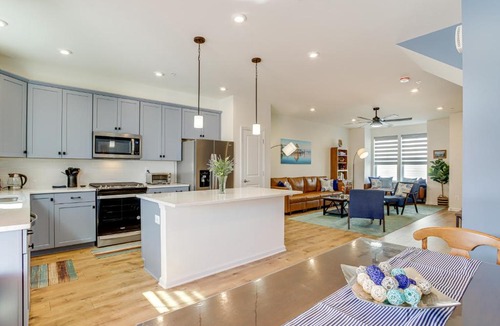 Cambridge House | Walk to Dtwn Waterfront Eastern Shore Townhome!