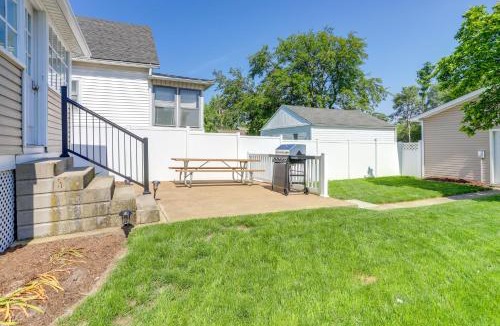 Sandusky House | Walk to Lake Erie Spacious Home in Sandusky!