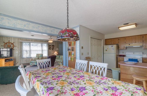 Fenwick Island House | Walk to the Beach Ocean Views 3BR Home Sleeps 8 w/Parking