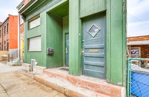 South Side Slopes Apartment | Walkable Studio in the Heart of Pittsburgh!