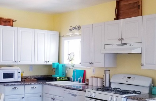 Mystic Island House | WATERFRONT - Perfect location for a getaway !
