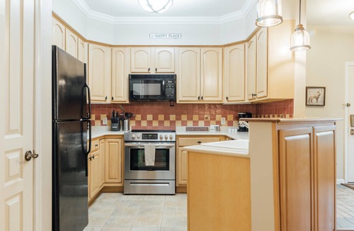 Vernon Condo | Water Park (Next Door) Pool Hot Tubs Mtn Creek Wineries #12-11P