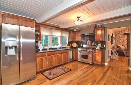 Cresco House | Waterfront Home in the Poconos, Dog friendly