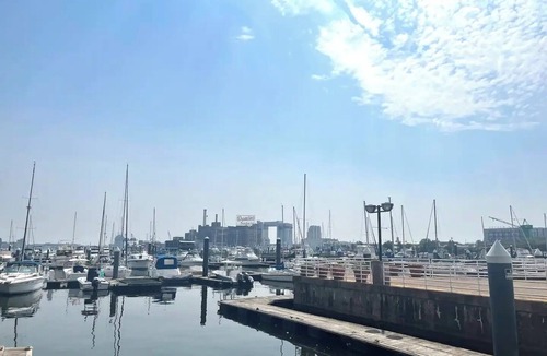 Inner Harbor Condo | Waterfront oasis near the Inner Harbornn