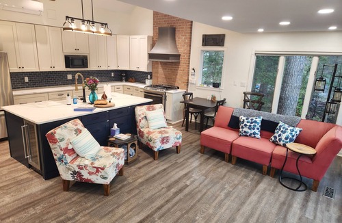 Lusby House | Waterfront Oasis