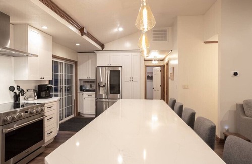 Friendsville House | Waterfront, Pool, Hottub - Deep Creek Lake & Wisp