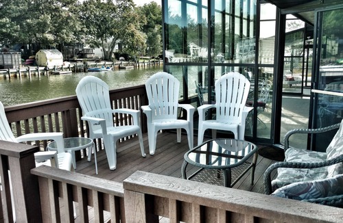 Lanoka Harbor House | Waterfront with HUGE bulkhead, Minutes to Bay and Beach, Kayaker's Paradise