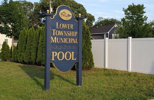Town Bank House | WATERS EDGE VILLA BEACH FRONT Pet Friendly N.Cape May