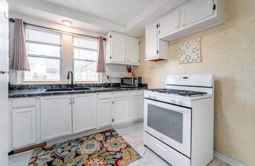 Akron House | Welcome to Akron: 5 Bedroom, 2 Bath