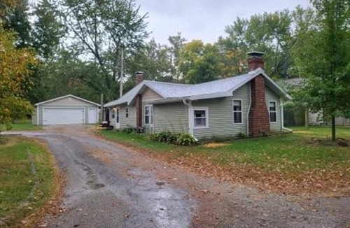Mattoon House | Welcome to "Slice of Paradise"