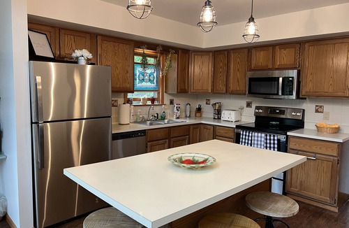Lake Ariel Ski Chalet | Welcome to Summer Wind in The Hideout