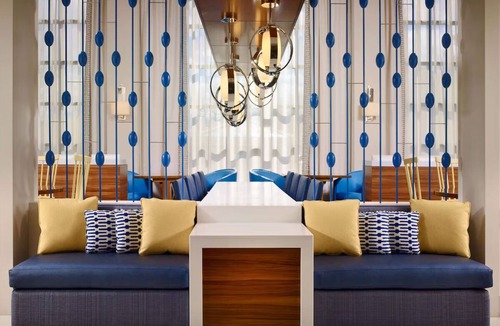 Somerset Hotel | Welcoming Room with Swimming Pool Access & Gym Near Rutgers University