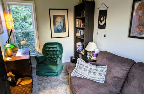 Greensburg House | Wellness retreat w/yoga studio. Off 5-star trail and 10-minute walk to downtown