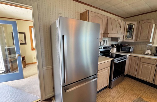Chincoteague House | West Haven - 3BR Waterfront home with dock , NO LINENS