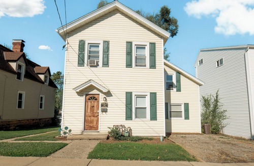 Indiana Apartment | Whispering WillowBnB – Cozy Central Stay Near IUP in Indiana, PA