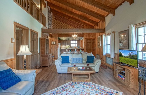 Snowshoe Condo | Whistlepunk #24: 4 Bedroom, 3 Bath: Slope Side, Wood Fireplace.