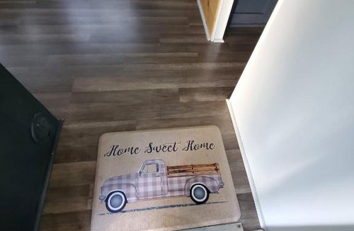 Dover House | Wildwood Camper De Sleeps 6-7,