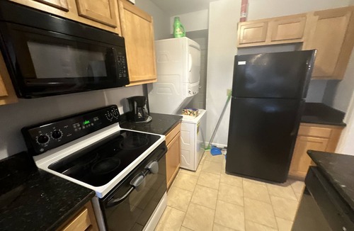 Wilmington House | Wilmington Classic Home 💎 King Bd, Smart Tvs