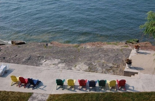 Marblehead House | WONDERFUL HOME for REUNIONS! OCT 24-26; OCT 31-NOV 2 OPEN! FALL ON LAKE ERIE!