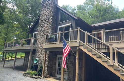 Spring Gap House | Woodland Oasis - Quick access to the Potomac River and the C&O Canal Tow Path!