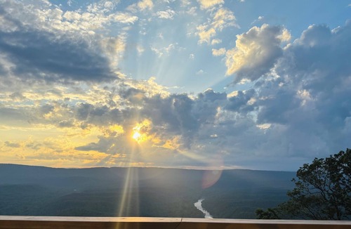 Great Cacapon Cabin | Wow! Look @ That View! Sleeps 7, cabin with AC, Wifi, lots of games.