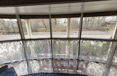 Yardley House | Yardley Boro Canal Cottage - Waterfront & Walkable!