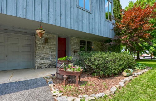 Ephrata Apartment | Ye Olde Stone Gables