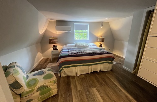 Caine Woods House | Your Own Stonegate Cottage— North OC—4 blocks to the Beach
