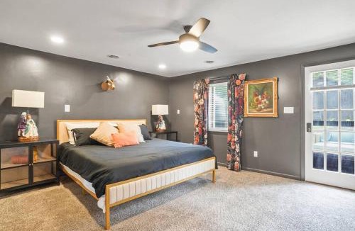 Stow House | Your Perfect Updated Getaway In A Central Location