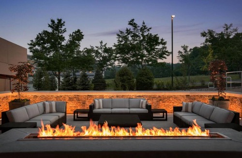 Berkeley Heights Hotel | Your Relaxing Getaway! Free Breakfast, Indoor Pool, Free Parking!