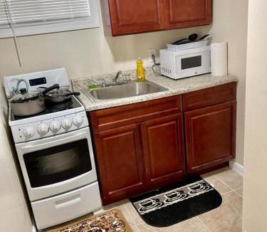 Weequahic Apartment | Z & Z Apartment 2