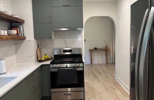 Greenspring House | Zen, Green & Clean 2bd in the City