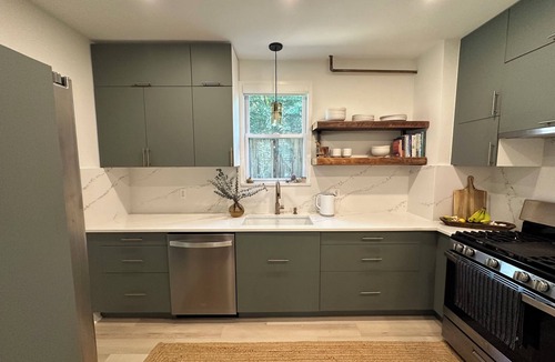 Greenspring House | Zen, Green & Clean 2bd in the City