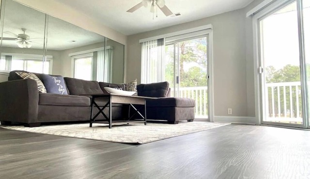 Calm Retreat or Golf Getaway! Close to Local Attractions.