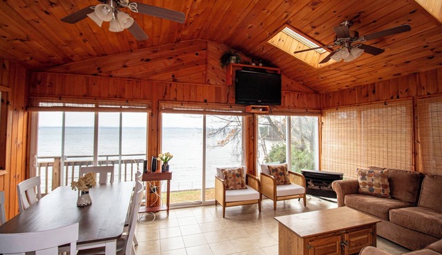 Spacious Lake Front 6-bedroom house on Historic Lake Champlain in Plattsburgh