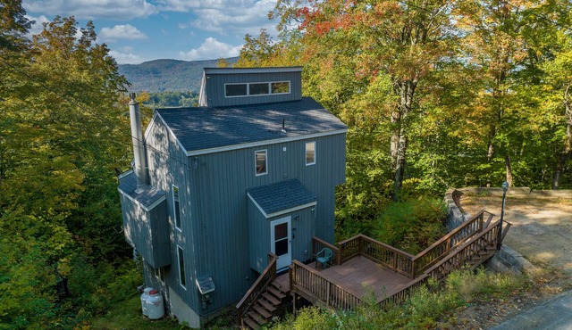 Summit Viewtopia Modern Rustic Mountain Valley View Ski Cabin Shared Pool HotTub