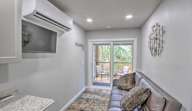 Unique Container Studio w/Deck & Fire Pit! in Buckley