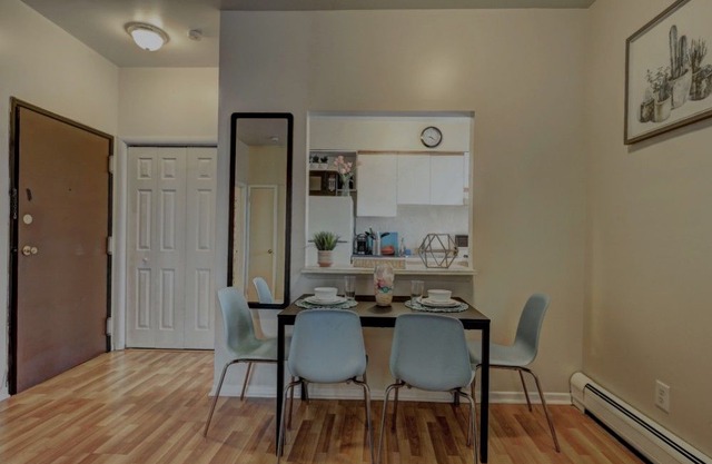 1 Bedroom getaway steps to NYC