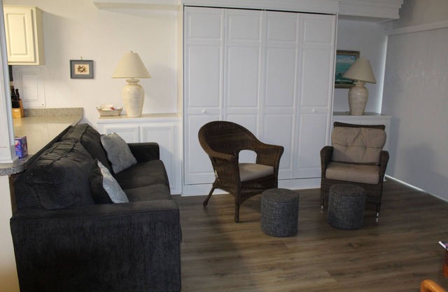 2 Bedrooms & 1 Bath in Rehoboth Beach, DE Ocean Block
